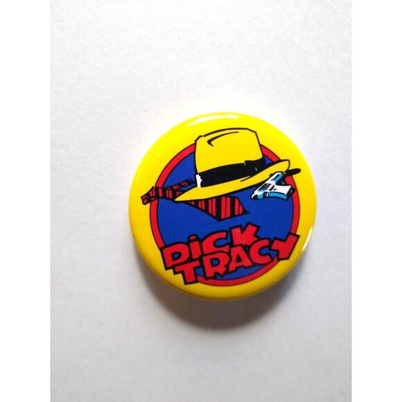 Dick Tracy Vintage Pinback Button Badge Disney Licensed Pin Original Hat Gun Tie - Picture 1 of 4